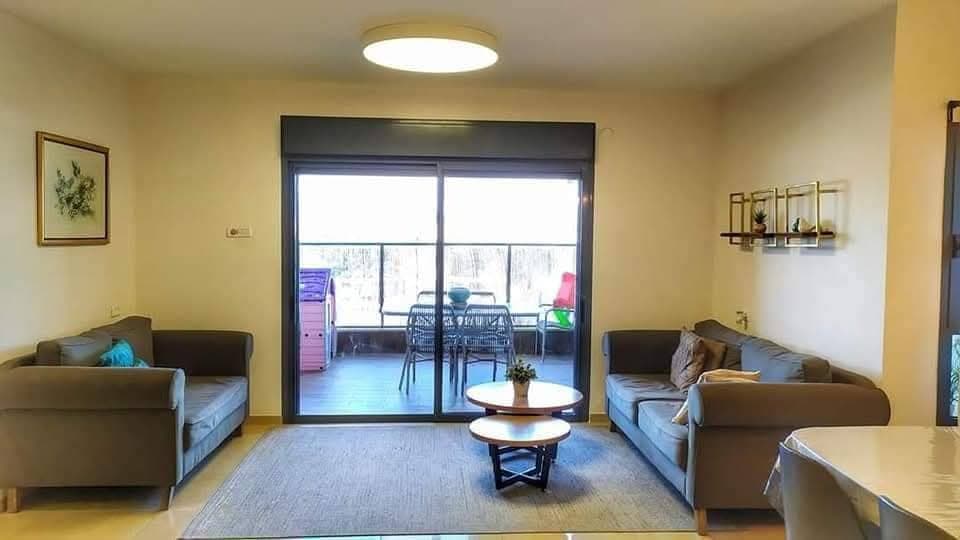 5 pièces à vendre — Or Akiva, Yovel